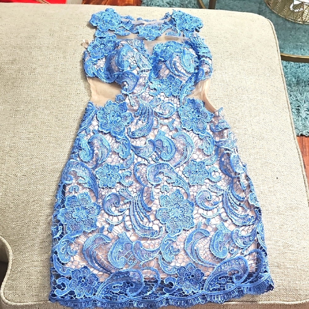 Dave & Johnny Sheer Blue Lace Overlay Cocktail Bodycon Dress size 0